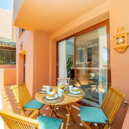 Apartman Cubo's & Parking Jardines De Don Carlos