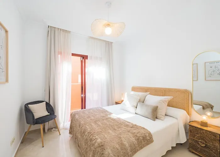 Cubo's & Parking Jardines De Don Carlos Apartment Marbella