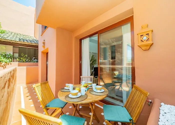 Apartment Cubo's & Parking Jardines De Don Carlos