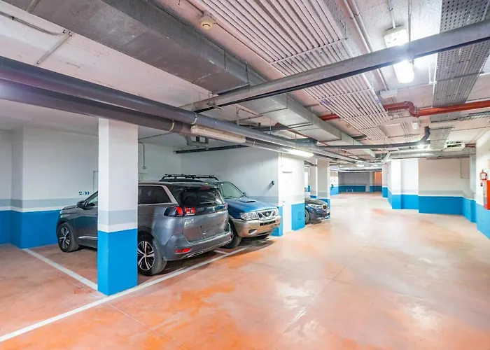 Cubo's & Parking Jardines De Don Carlos Apartment